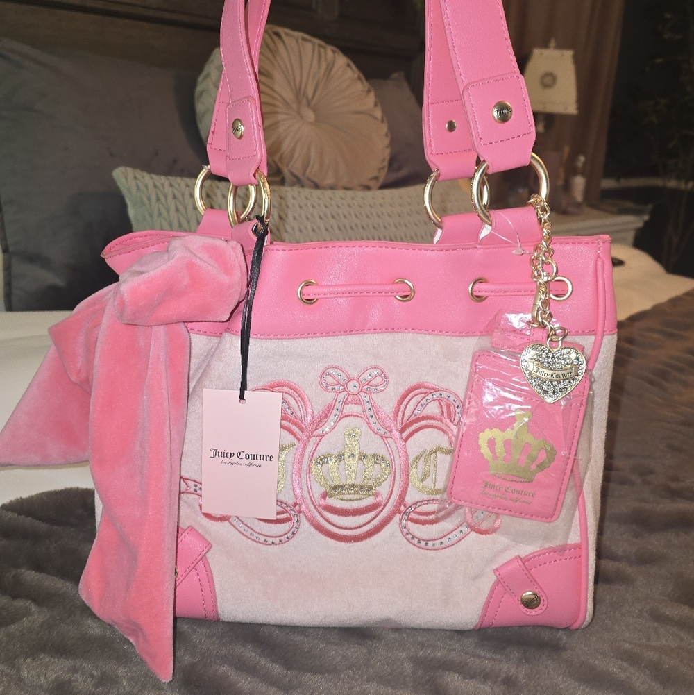 NWT Pink Juicy Couture Daydreamer Purse